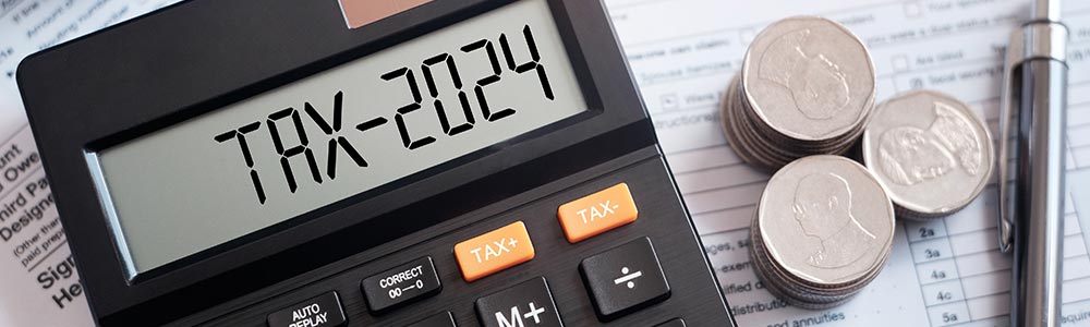calculator displaying “taxes” 